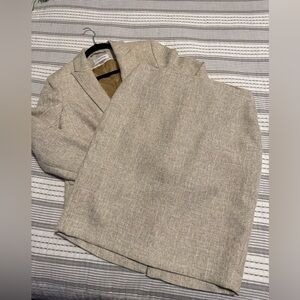 Women’s two piece Calvin Klein Suit Sz 10